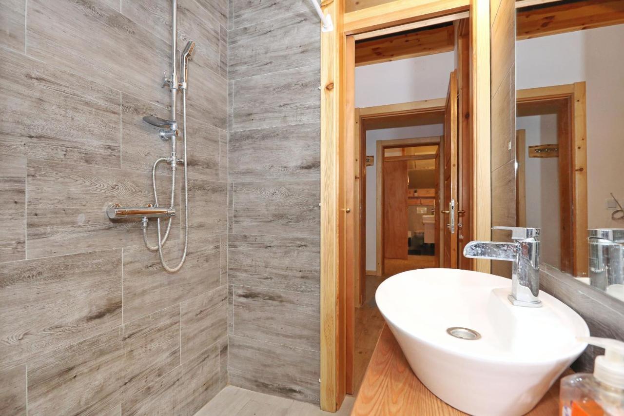 Apartment Fraj With Jacuzzi Zadar