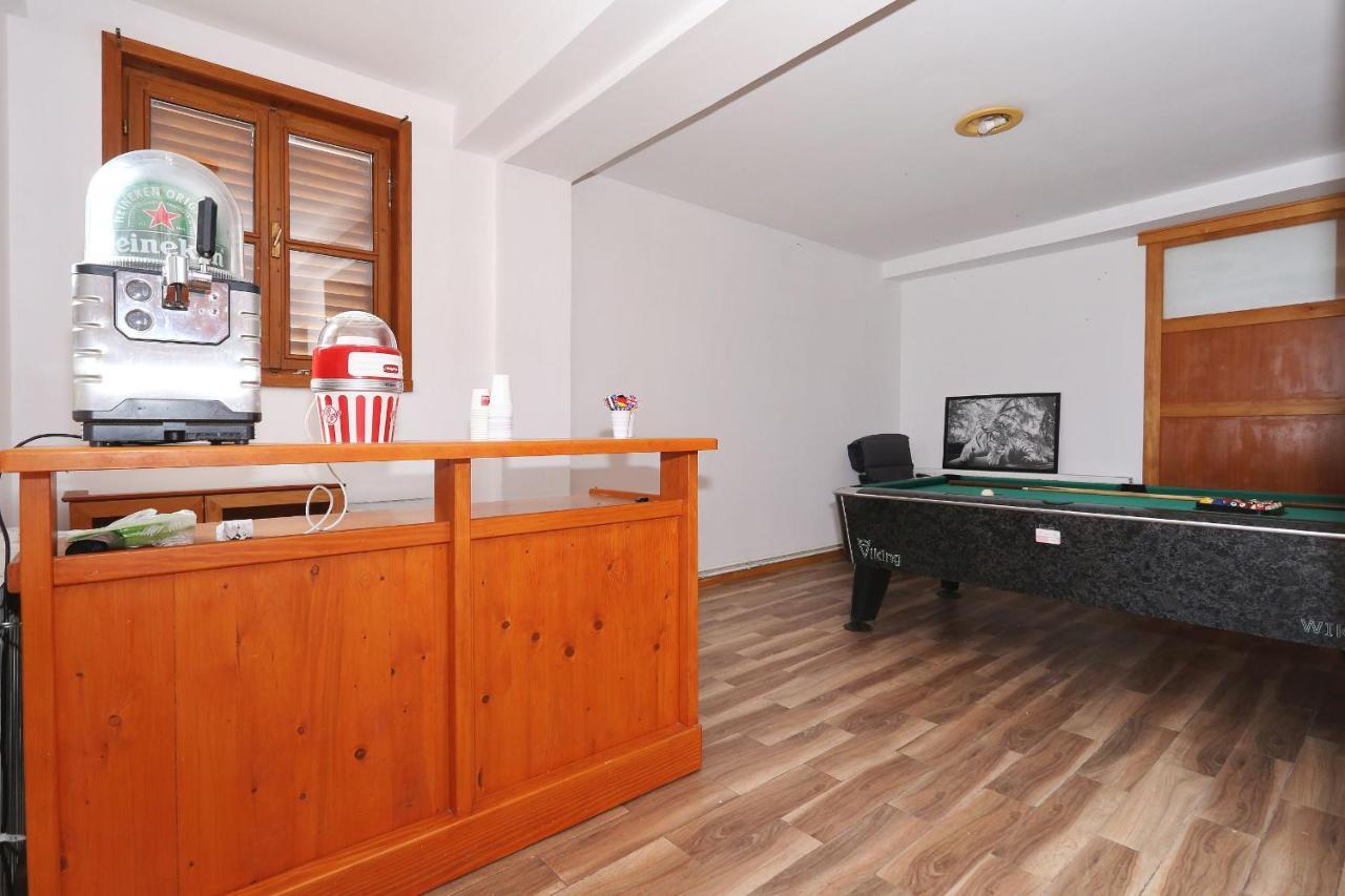Apartment Fraj With Jacuzzi Zadar
